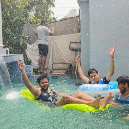 Karjat Mountain Villa ภายนอก รูปภาพ