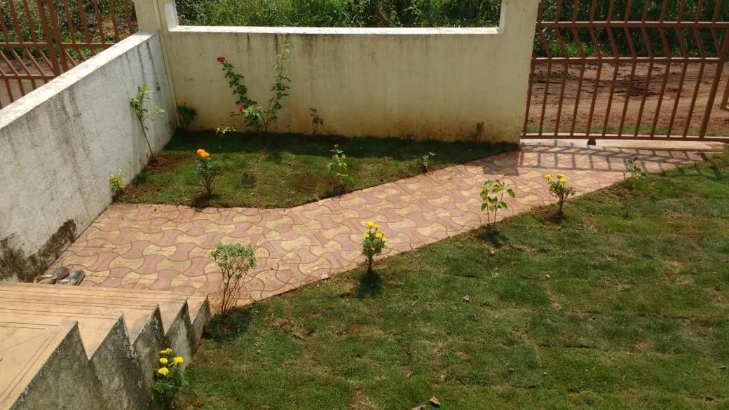 Karjat Mountain Villa ภายนอก รูปภาพ