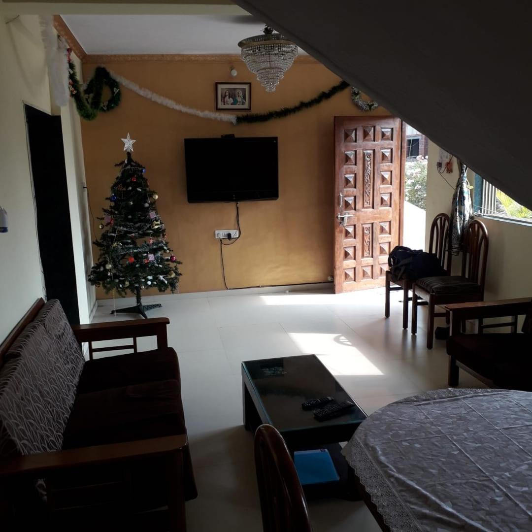 Karjat Mountain Villa ภายนอก รูปภาพ
